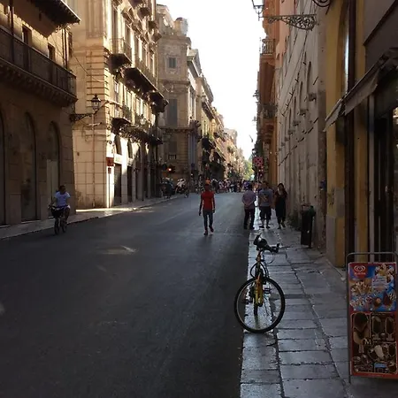 Lejlighed Piazza Pretoria Palermo